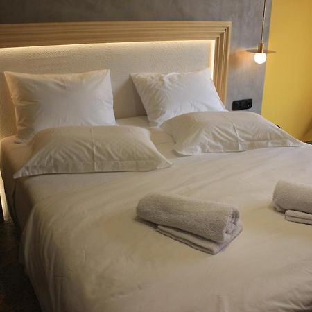 Apartament La Mouette Ermou Street, Ateny Zewnętrze zdjęcie